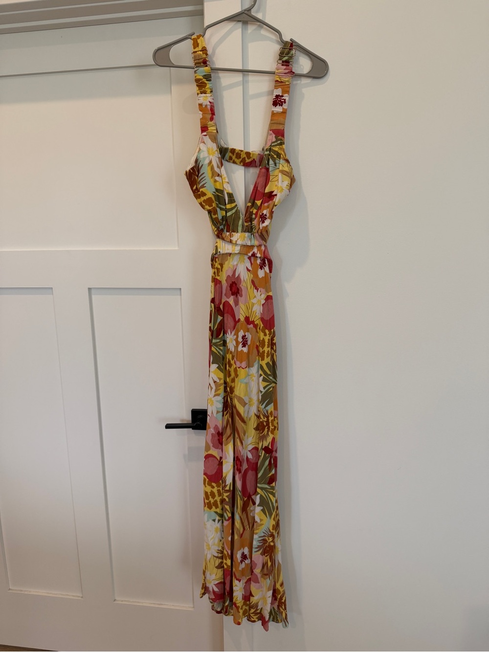 MINKPINK Tropical Floral Backless maxi dress